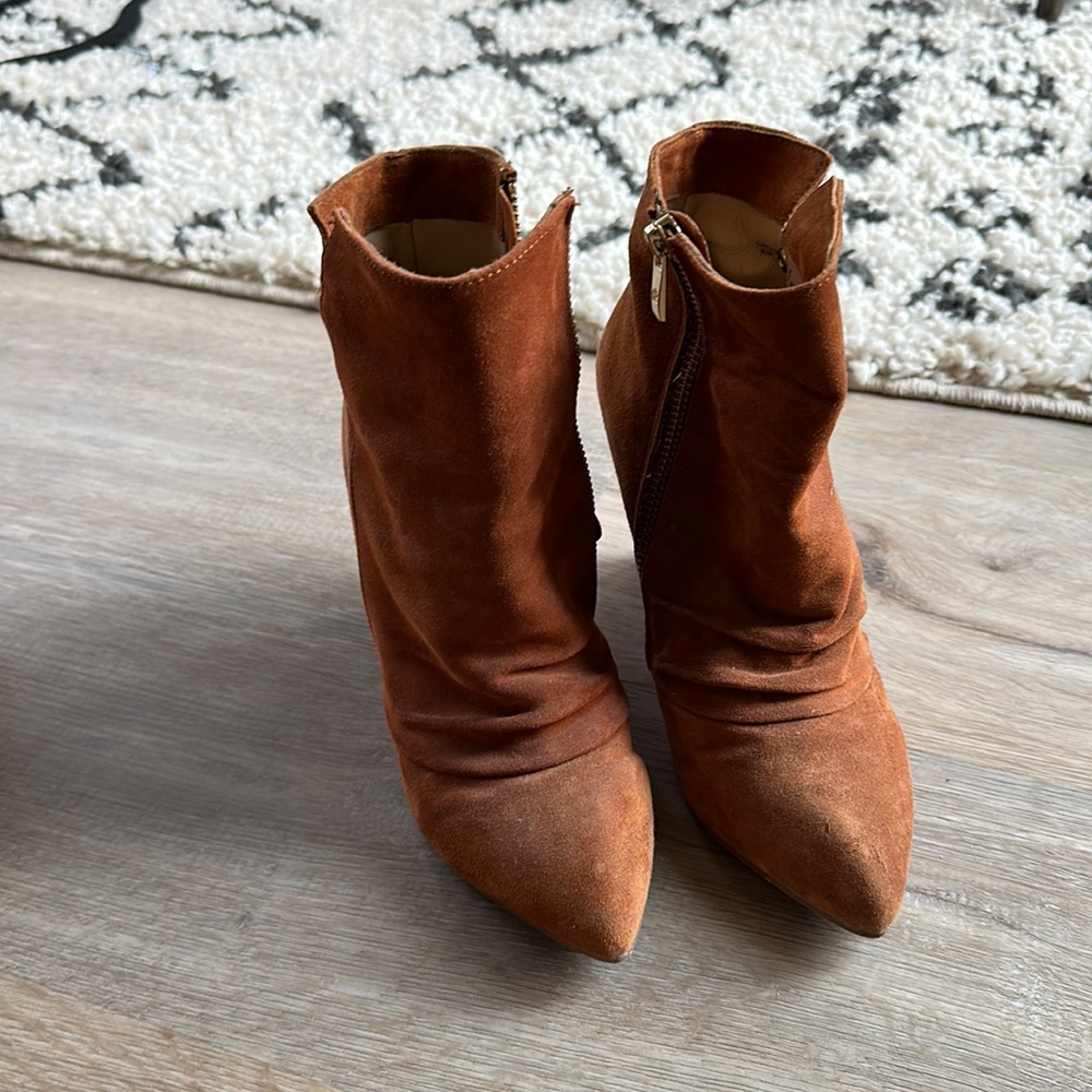 Kristin Cavallari bootie wedges by Chinese Laundry size 6